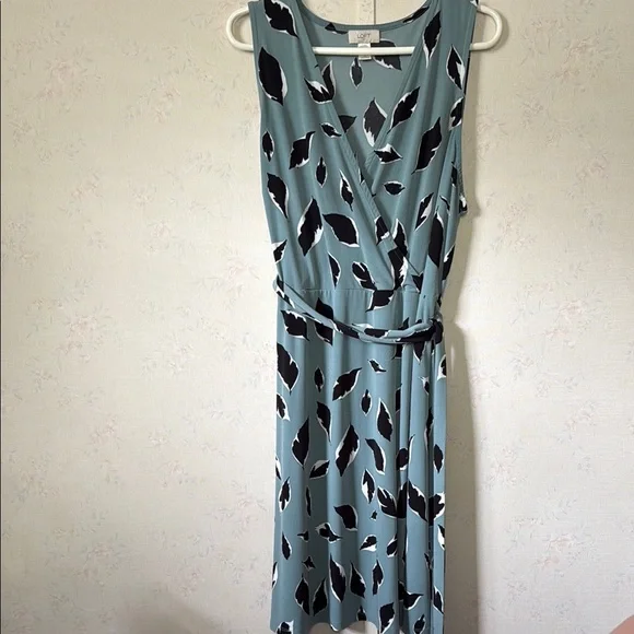 knee length dresses for ladies LOFT Black Floral Print Midi Dress